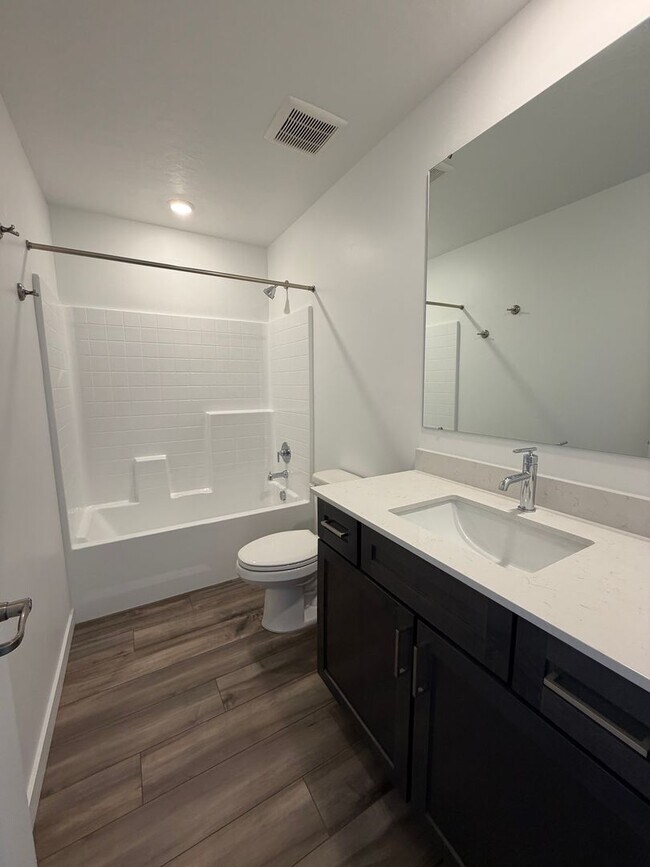 Building Photo - Brand New Home! Ready for Move In Today!