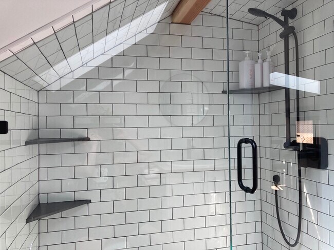 Foto del edificio - 1021 S 1000 E