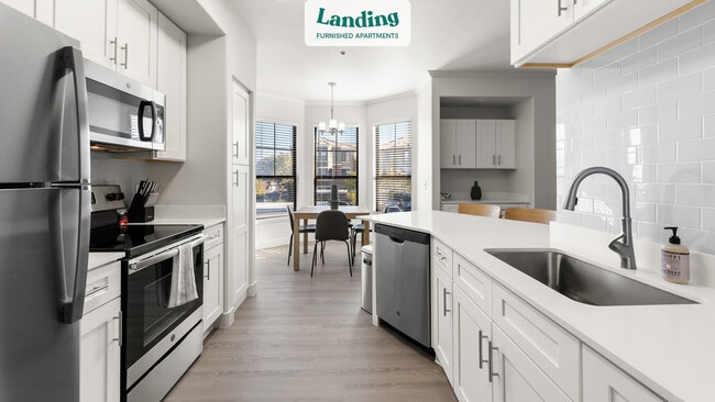 Foto del edificio - 7455 N 95th Ave