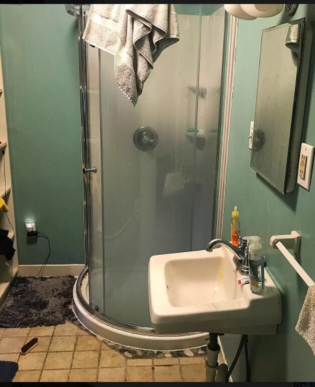 127 Center St, Frostburg, MD 21532 House for Rent in Frostburg, MD