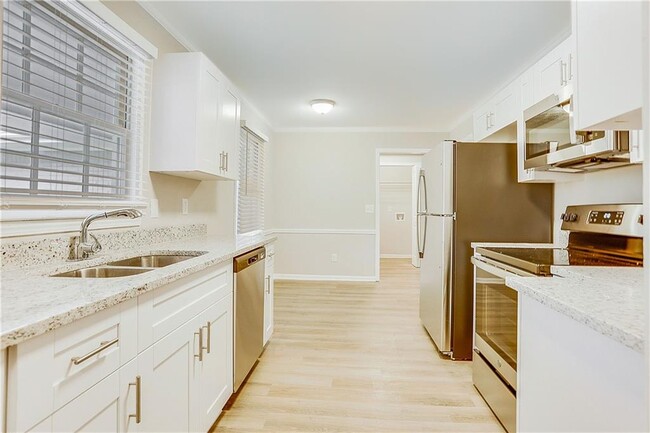 Building Photo - 4435 Luxembourg Way