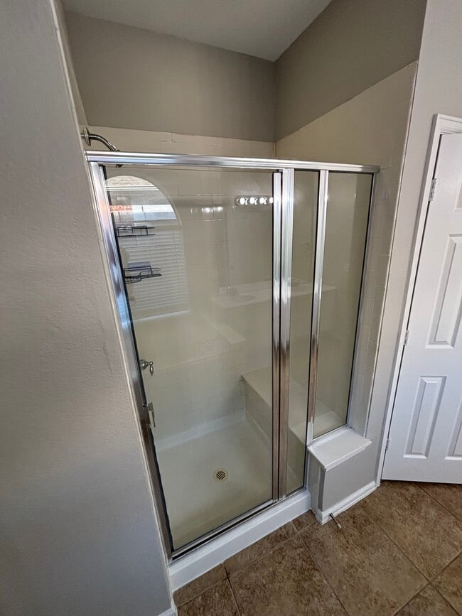 Foto del edificio - 2756 Thorncreek Ln