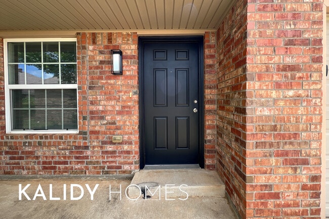 Building Photo - 6140 Cielo Terrace