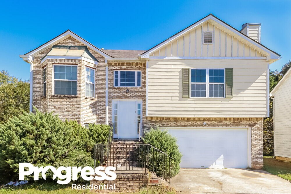 2305 Silver Maple Cir, Ellenwood, GA 30294 House Rental in Ellenwood