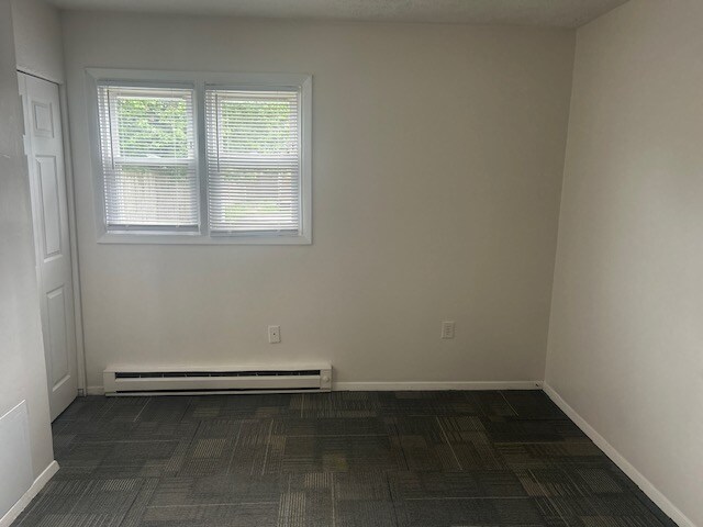 Foto del edificio - 4918 Old Brook Rd