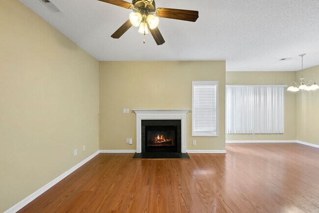 Foto del edificio - Misty Groves Circle