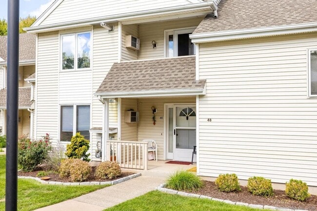 Foto del edificio - 46 Millbrook Ct