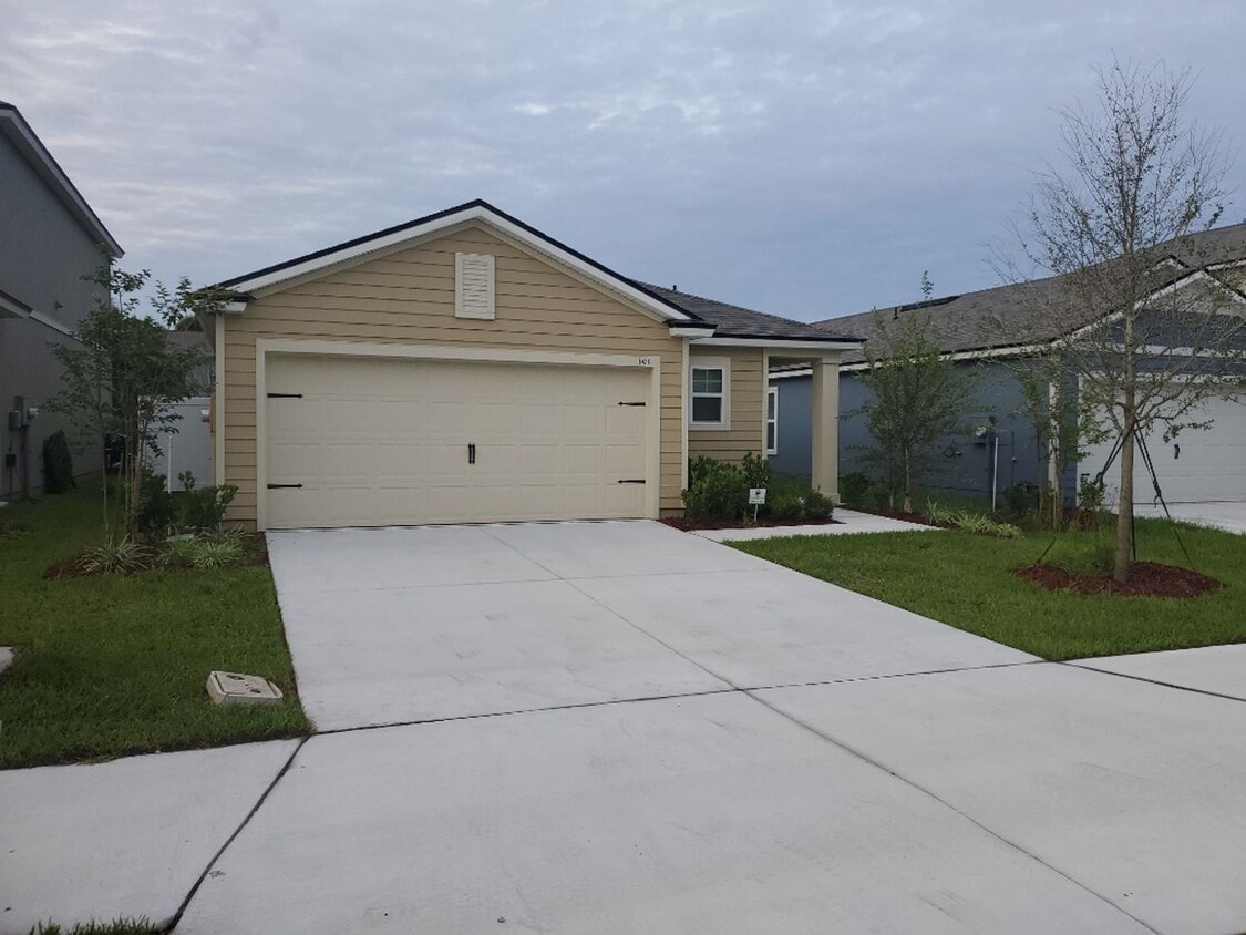 Foto principal - Beautiful 3/2 Home located in Pine Terrace...
