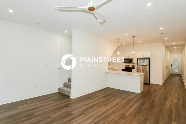 Building Photo - 3 Bedroom Pet-Friendly Home in Houston, TX with Main Street Renewal