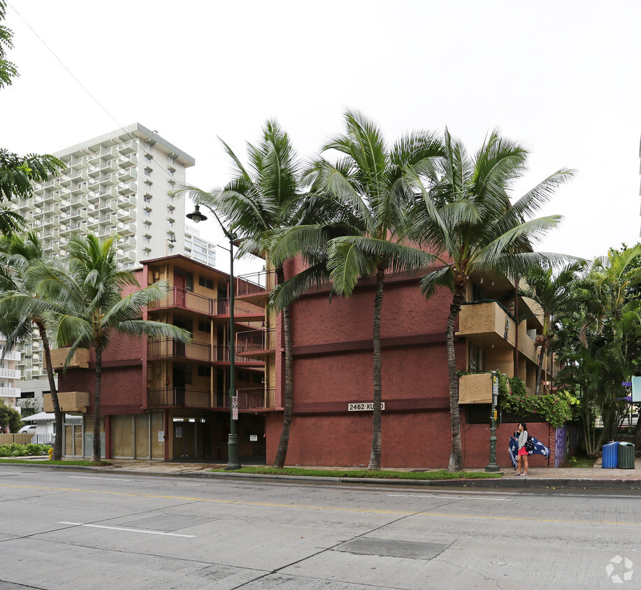 Building Photo - 2462 Kuhio Ave