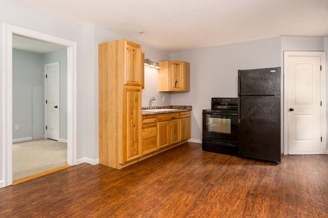 Building Photo - 19 Carignan Dr