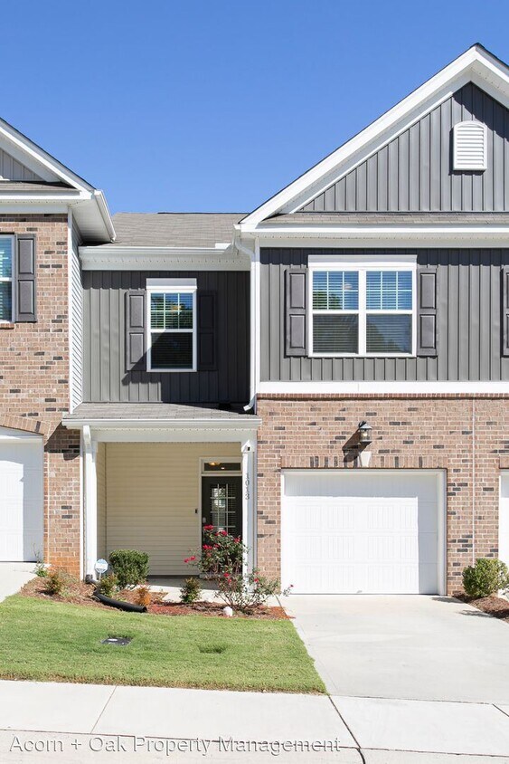 3 br, 2.5 bath House 1013 Brightskies St... House Rental in