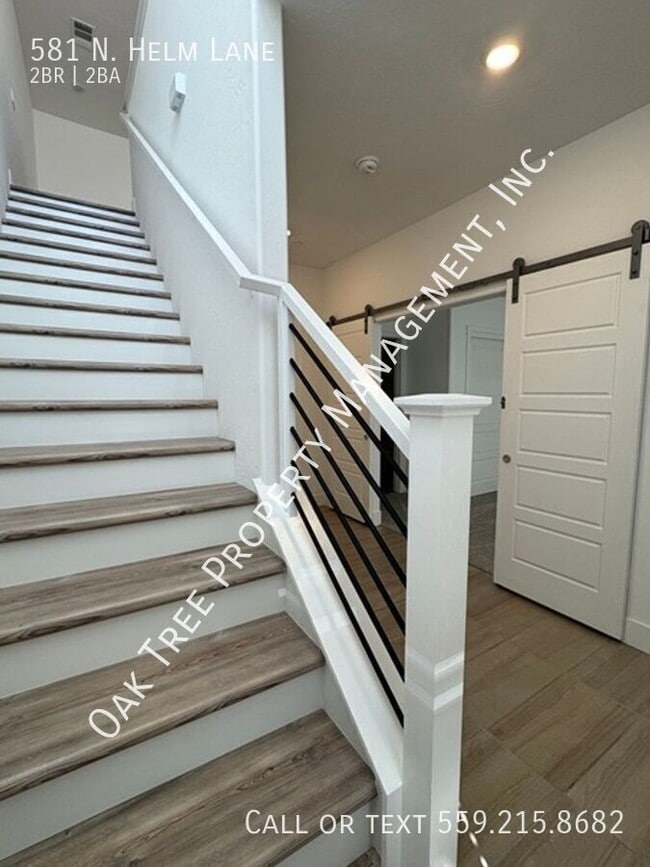 Building Photo - 581 N Helm Ln