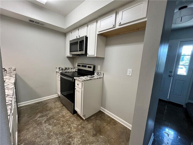 Foto del edificio - 382 Fairway Dr