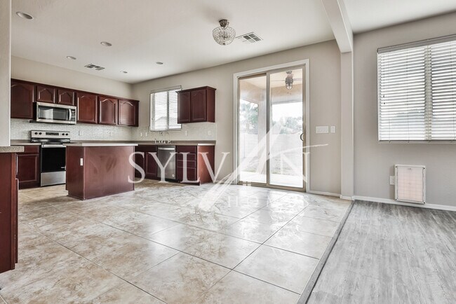 Foto del edificio - Charming 4BR 3BA Home for You