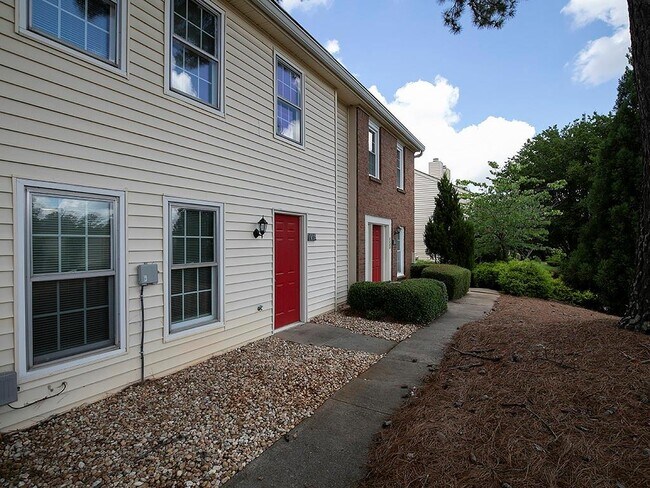 Foto del edificio - 1018 Old Holcomb Bridge Rd