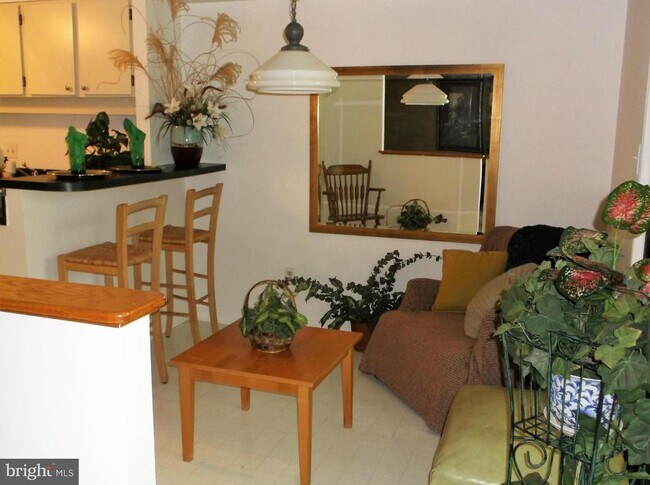 Foto del edificio - 5715 Harpers Farm Rd