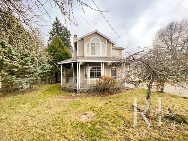 Building Photo - Stunning 3-Bedroom Home with Vaulted Ceilings, RV Parking & Fenced Yard!