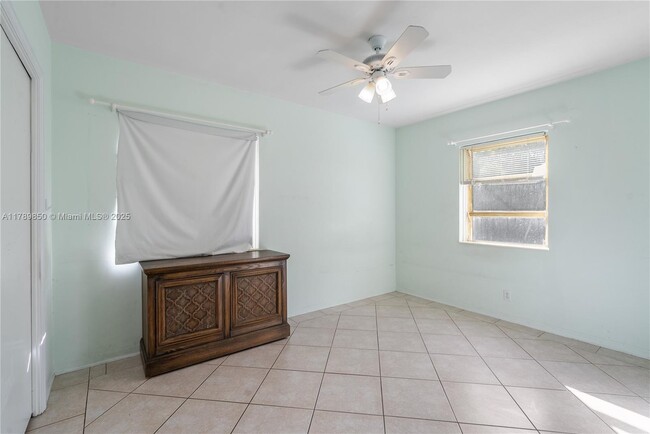 Foto del edificio - 1337 NE 16th Ave