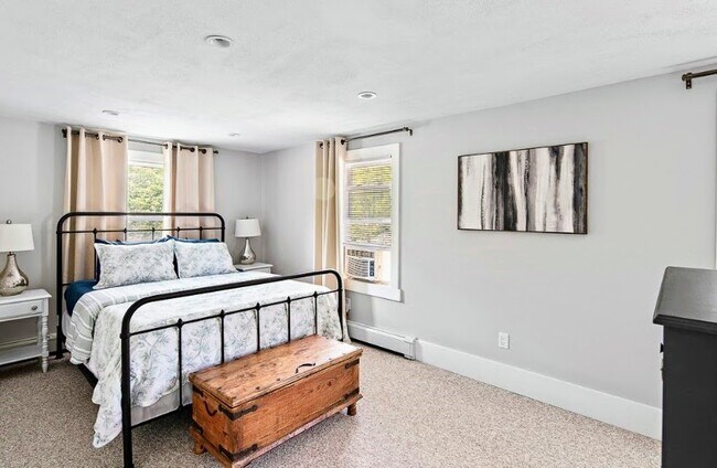 Primary bedroom - 172 Lions Mouth Rd