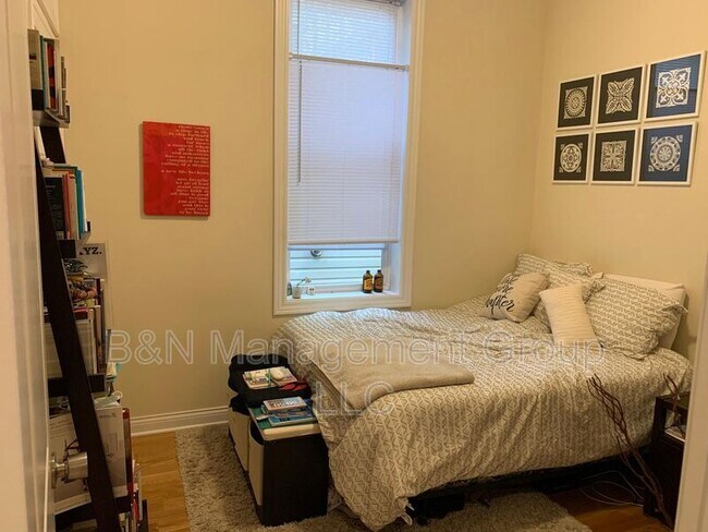 Foto del edificio - 2337 N Janssen Ave