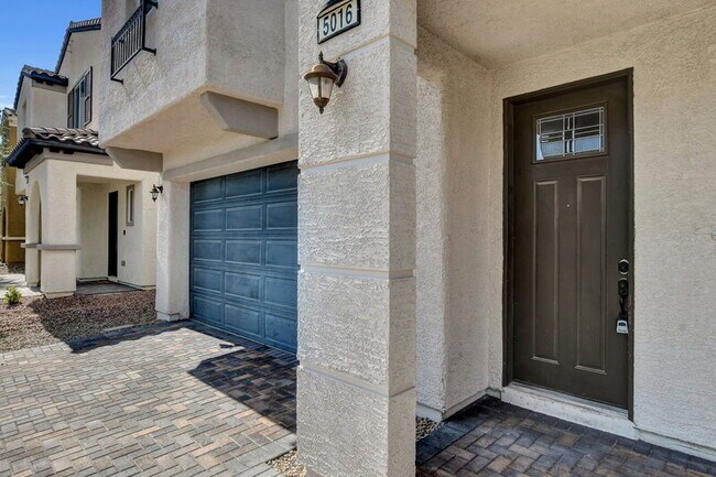 Building Photo - 5016 W Mesa Verde Ln