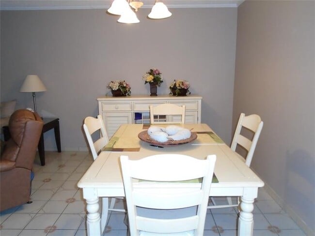 Foto del edificio - 3165 NE 48th Ct