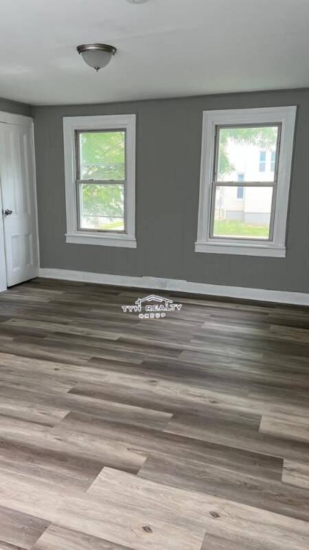 Building Photo - 69 Clinton St