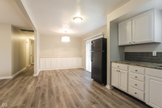 Building Photo - 5105 Rixon Ave