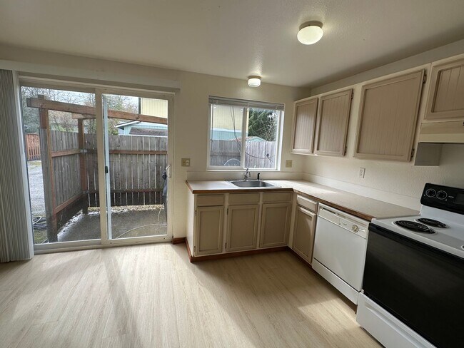 Foto del edificio - 2208 Wilson Ave