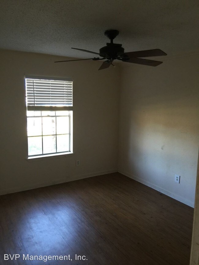 Foto del edificio - 3 br, 2 bath House - 1602 Leona