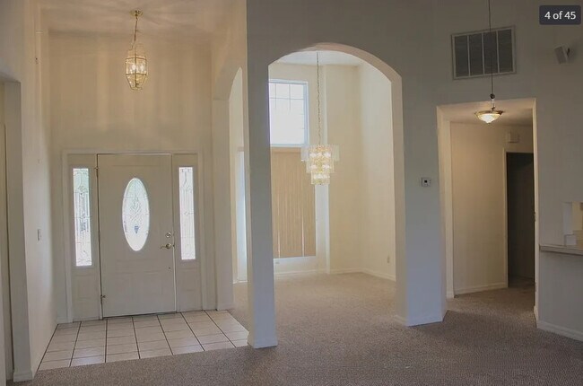 Foto del edificio - 8101 Setters Point Dr