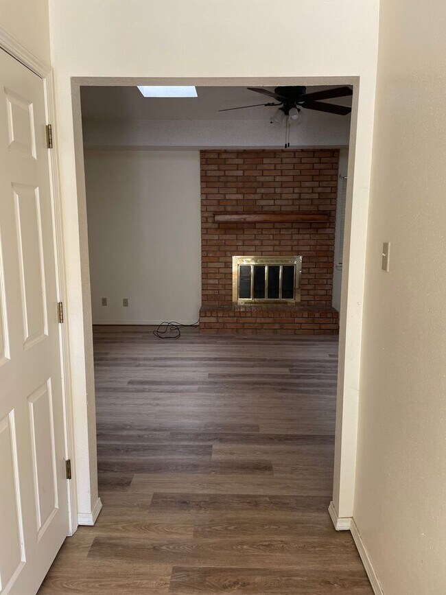 Foto del edificio - 3 br, 2 bath House - 15 Lafayette Loop