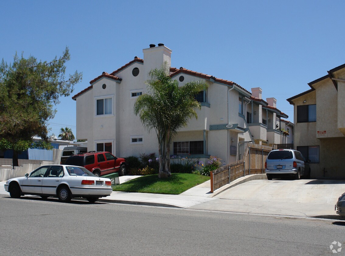 Building Photo - 3767 Grim Ave