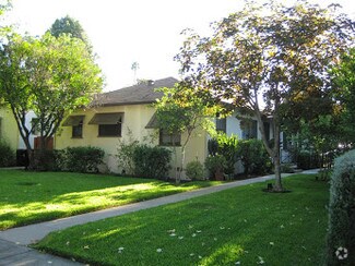 Building Photo - 1726 La Senda Pl