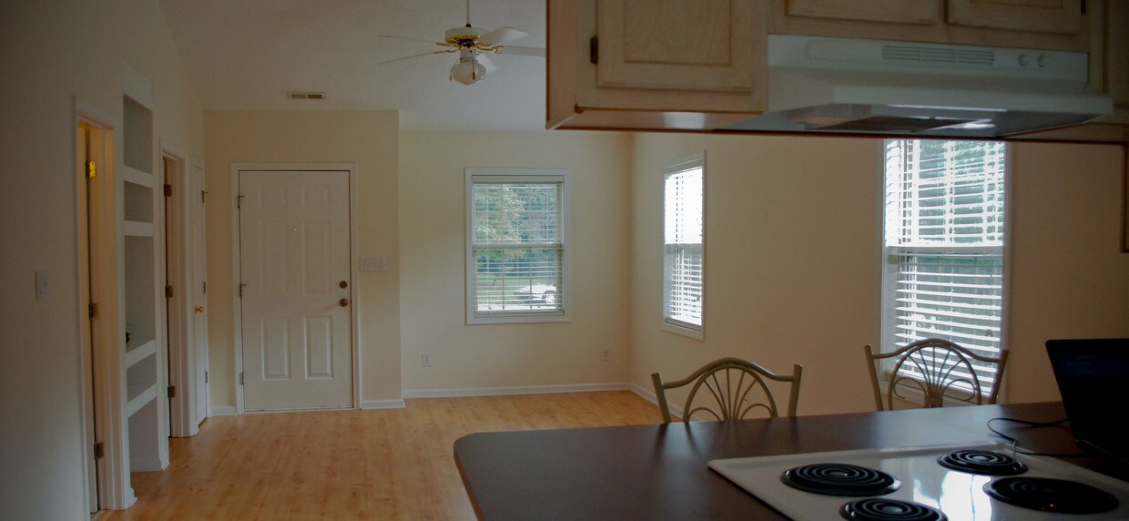 148 Double Eagle Dr, Mooresville, NC 28117 Condo for Rent in