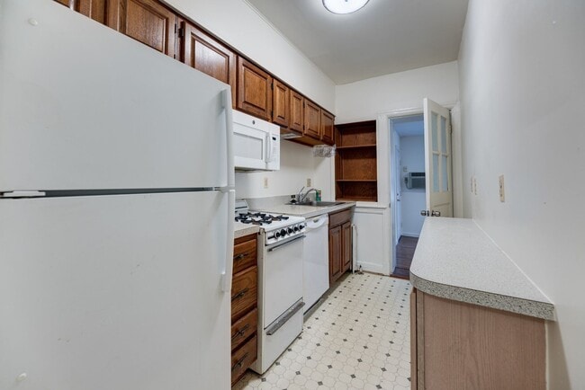 Building Photo - 2614 41st St NW