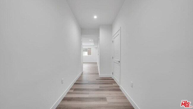 Foto del edificio - 627 N Dillon St