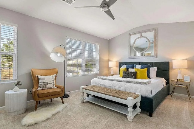 Photo - 5618 Laurel Ridge Dr House