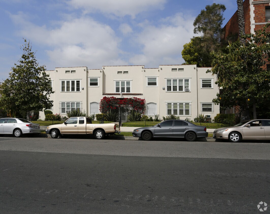 533 S Westmoreland Ave, Los Angeles, CA 90020 Apartments in Los