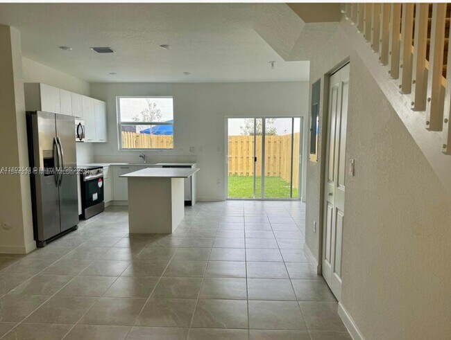 Foto del edificio - 12154 NW 24th Ct