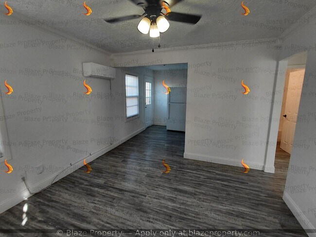 Foto del edificio - Fully Renovated Home with Spacious Yard – Move-In Ready!