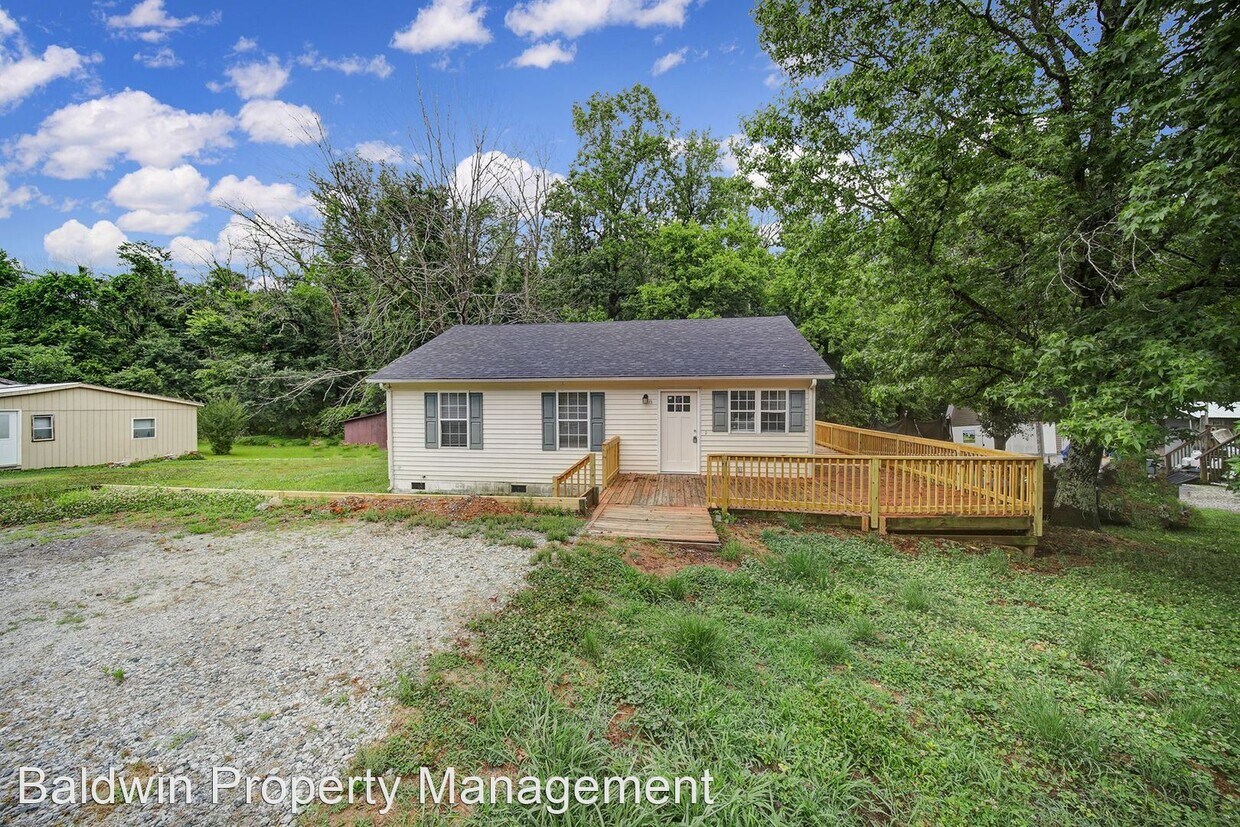 Primary Photo - 3 br, 2 bath House - 112 Rotary Lane