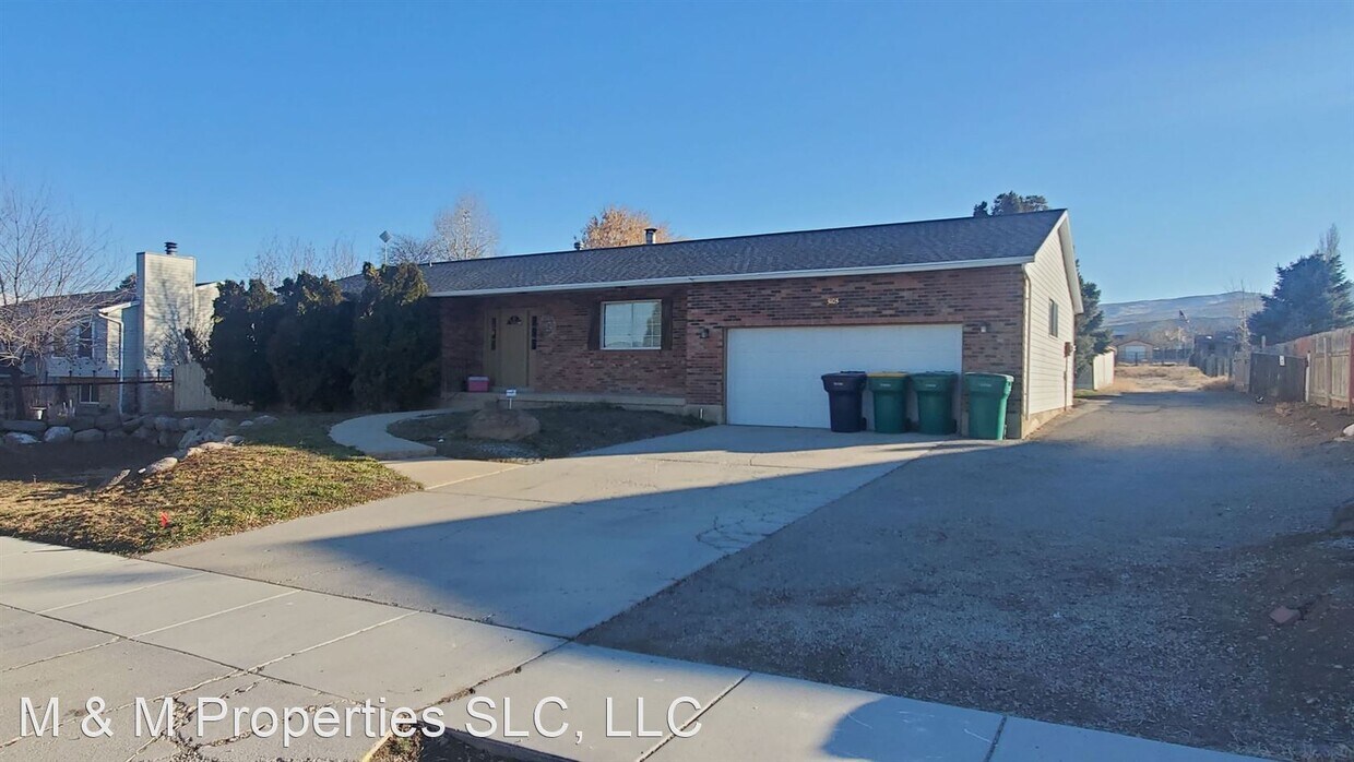 Primary Photo - 5 br, 2 bath House - 3103 W 14865 S
