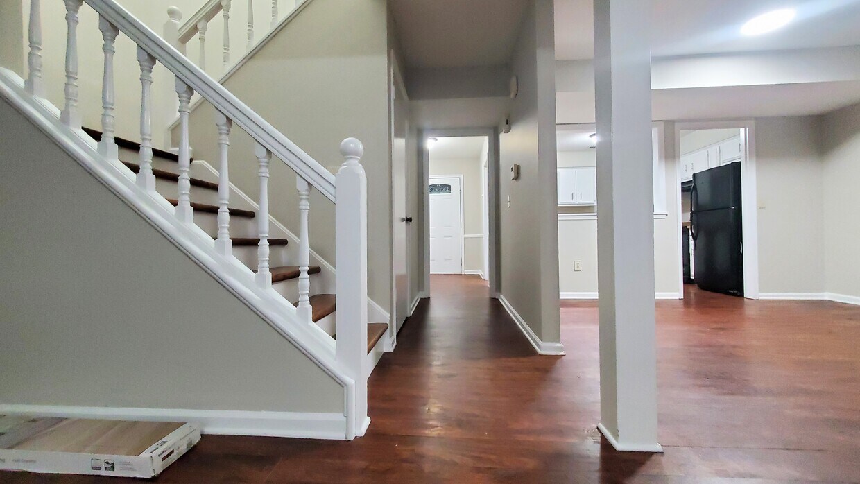 2224 Montreat Dr, Vestavia Hills, AL 35216 House Rental in Vestavia