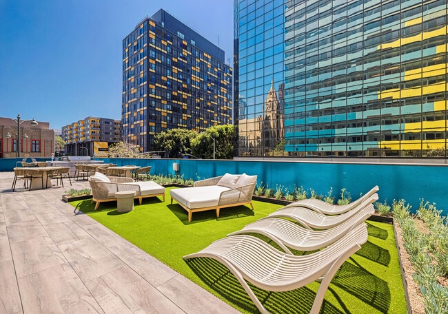 Outdoor Deck - Mason