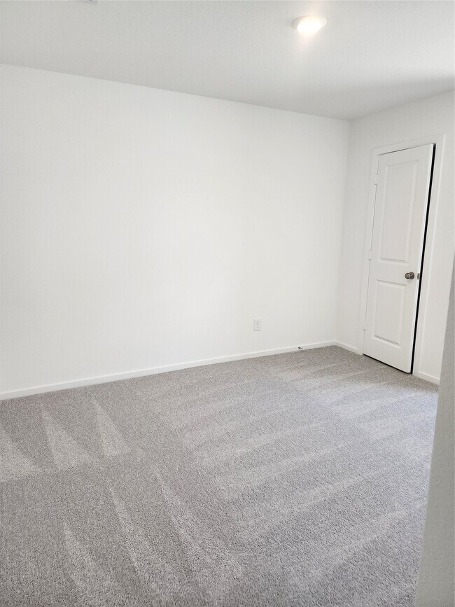 Building Photo - 21507 Willow River Canyon Ln