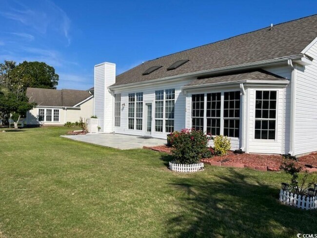 Building Photo - 1641 Southwood Dr