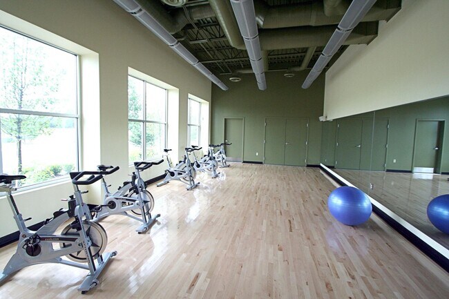 Foto del edificio - 5647 Hampshire Ln