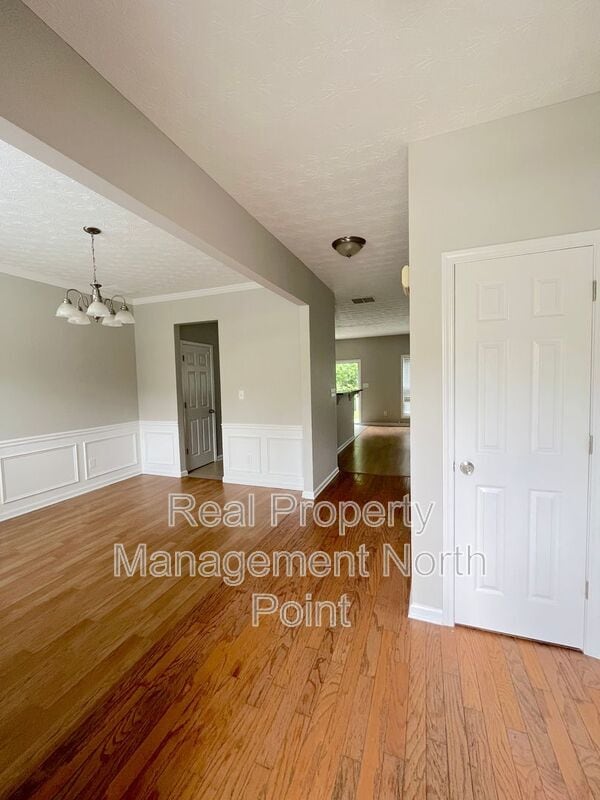 Foto del edificio - 1568 Park Grove Dr